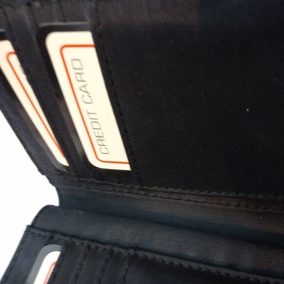 Studio Dark Gray Wallet - Picture 6 of 9